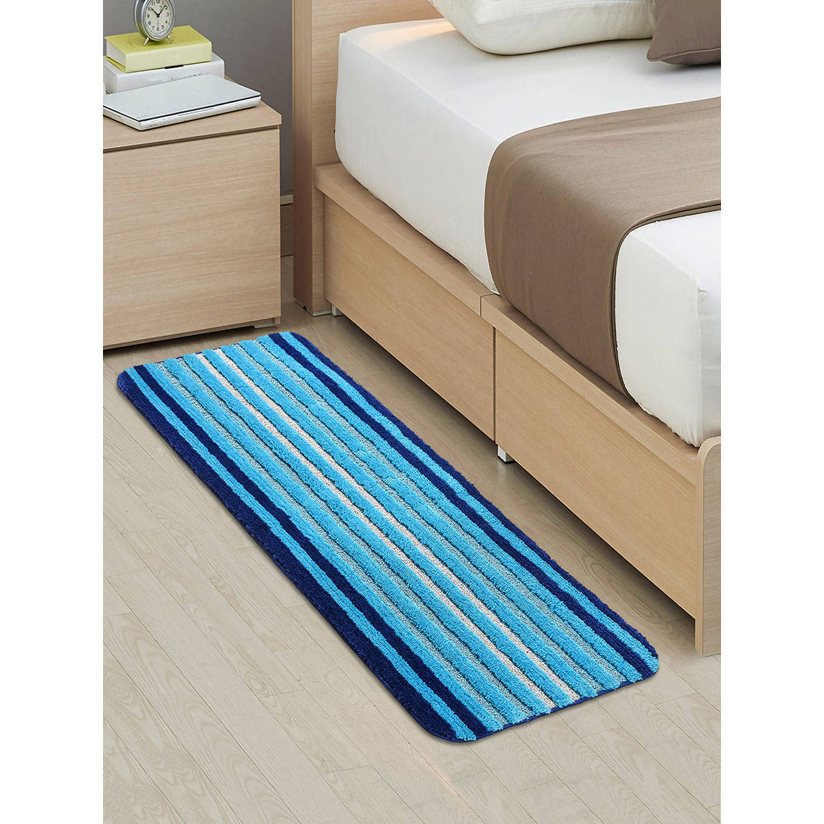 Saral Home Blue Microfiber Runner, Blue