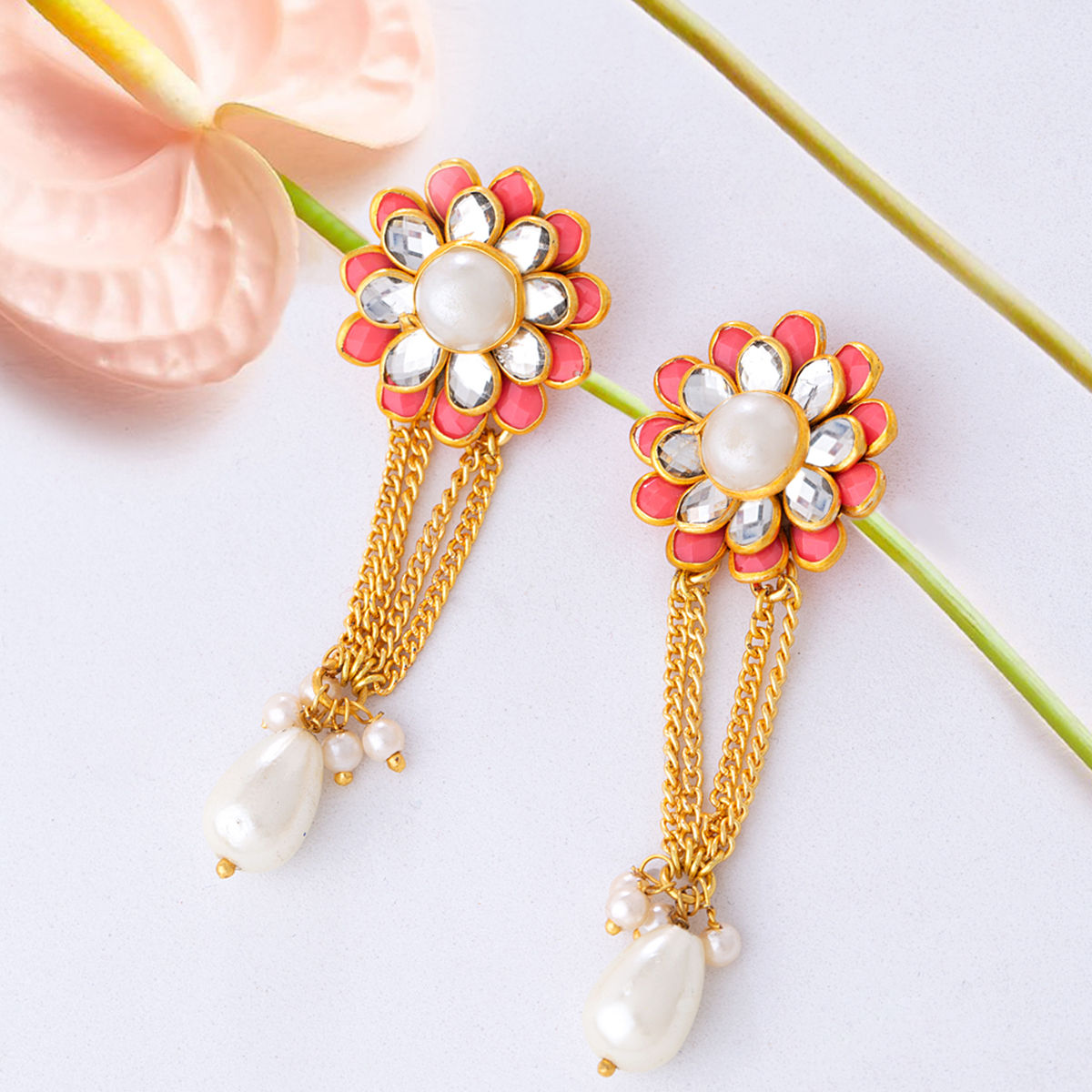 Voylla Beautiful Floral Earrings With Pearls Buy Voylla Beautiful Floral Earrings With Pearls Online At Best Price In India Nykaa Akoya pearls are known the world over for their unmatched quality and. nykaa