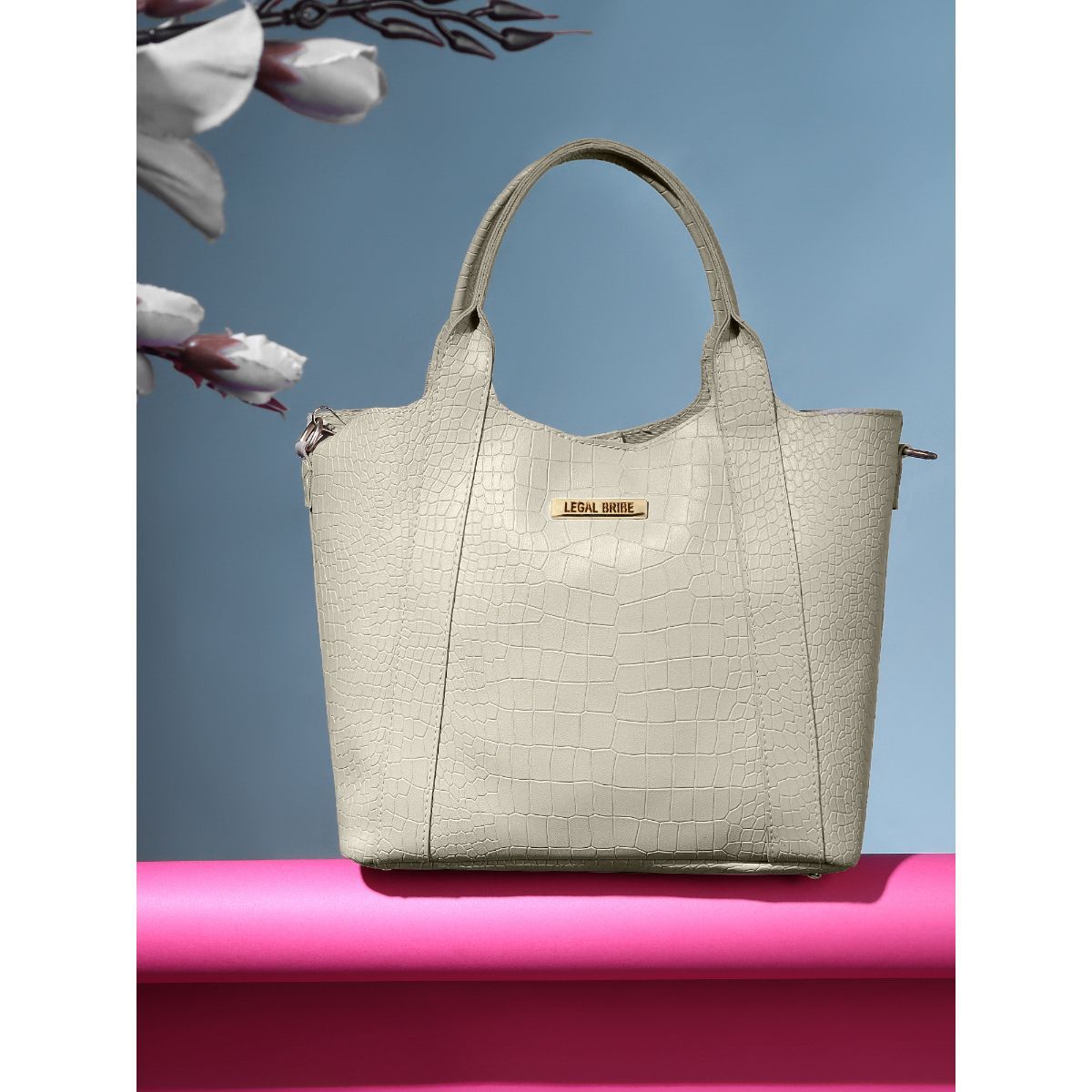 Handbag clinic near fein me