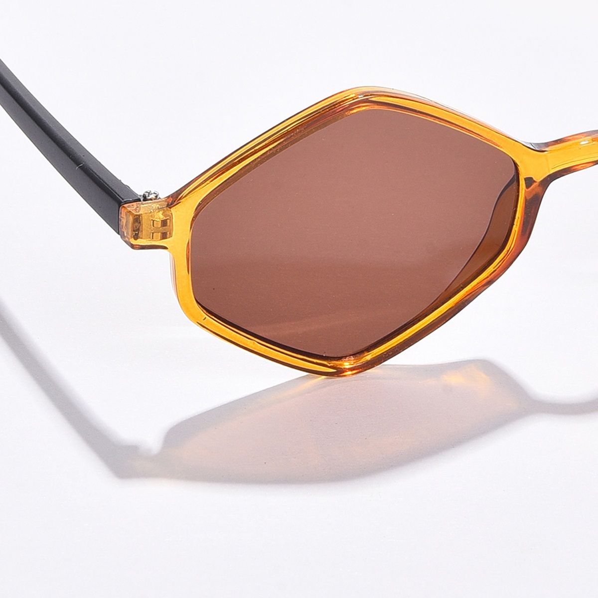 Hexagon hotsell yellow sunglasses
