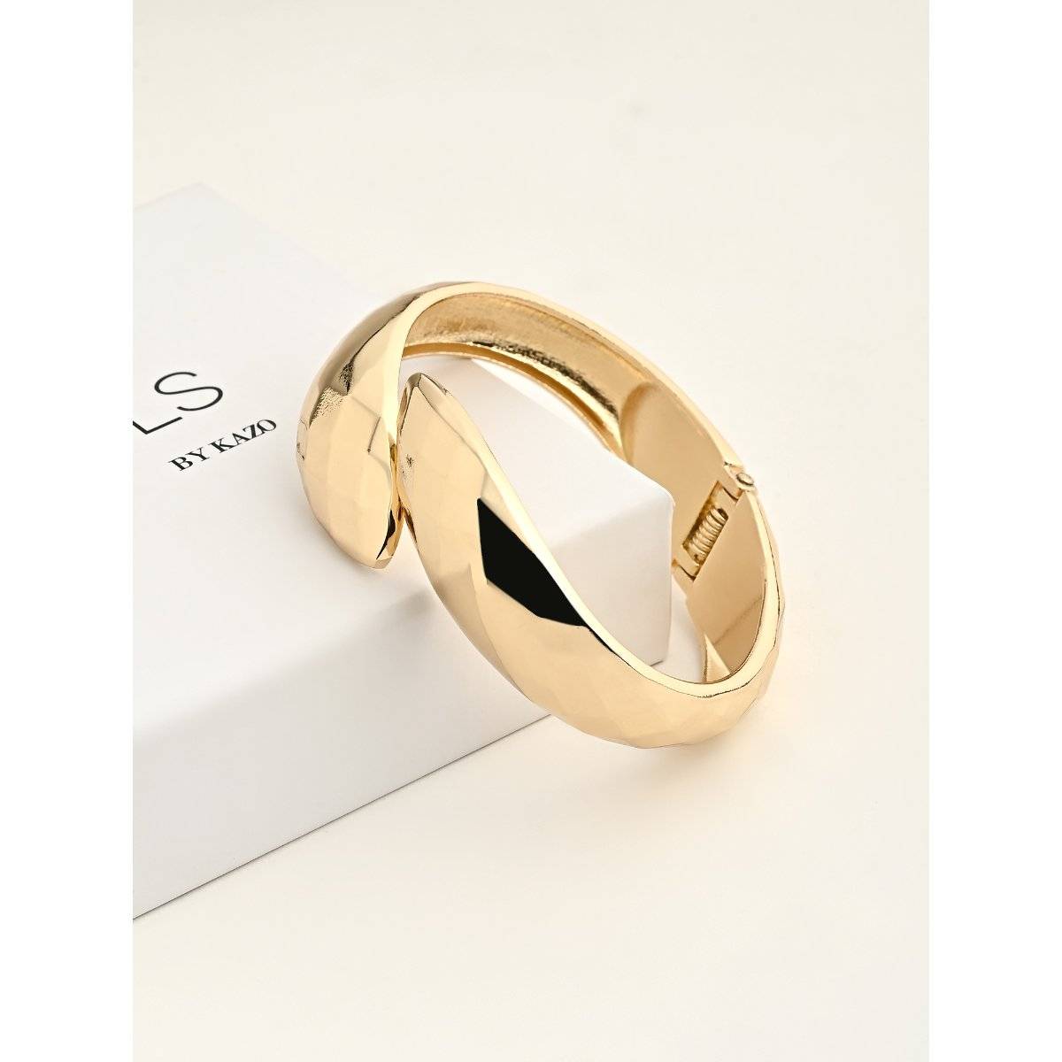 Kazo Chic Geometric Design Sleek Bracelet