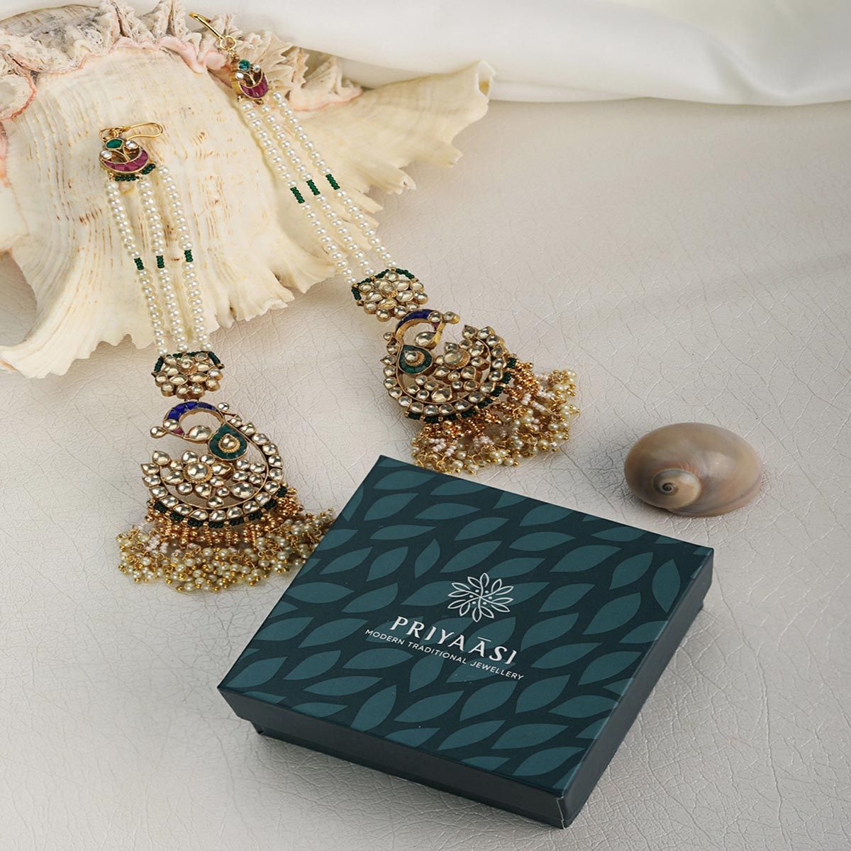 Priyaasi modern store traditional jewellery
