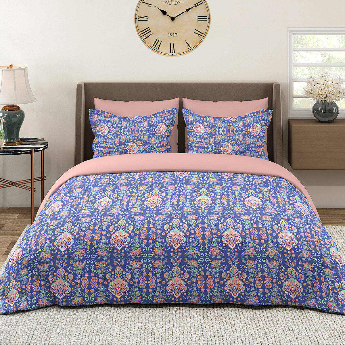 Layers Illuminating Homes 140 TC Cotton Blue Double Bedsheet with 2 Pillow Covers (Queen)