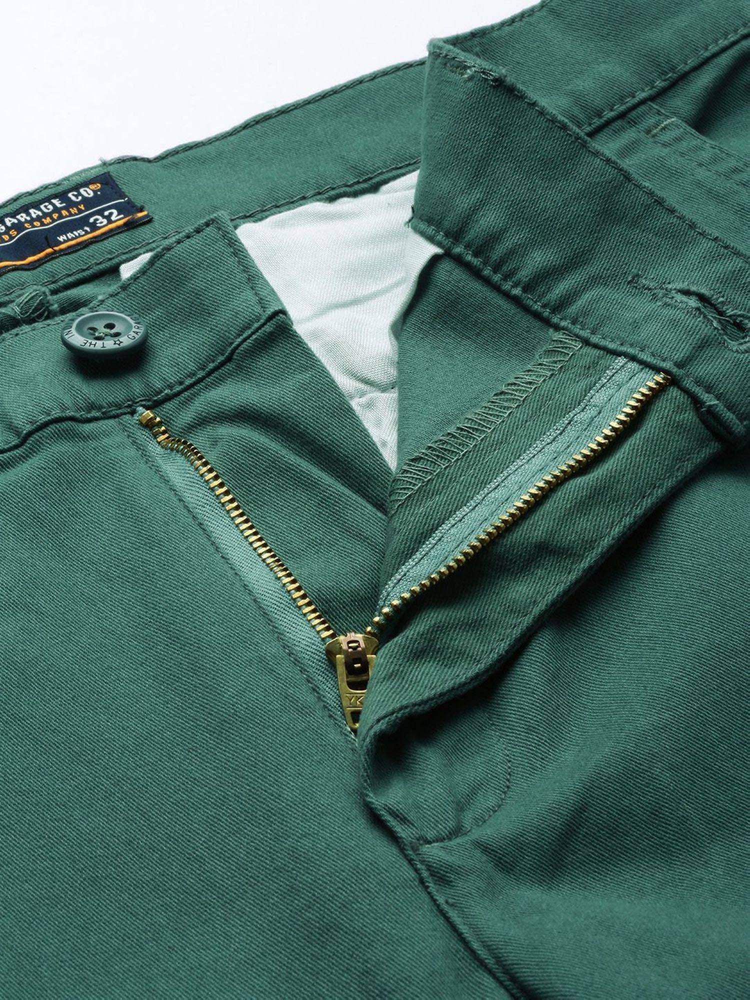 Buy The Indian Garage Co Men Slim Fit Mid-Rise Solid Green Chinos Online