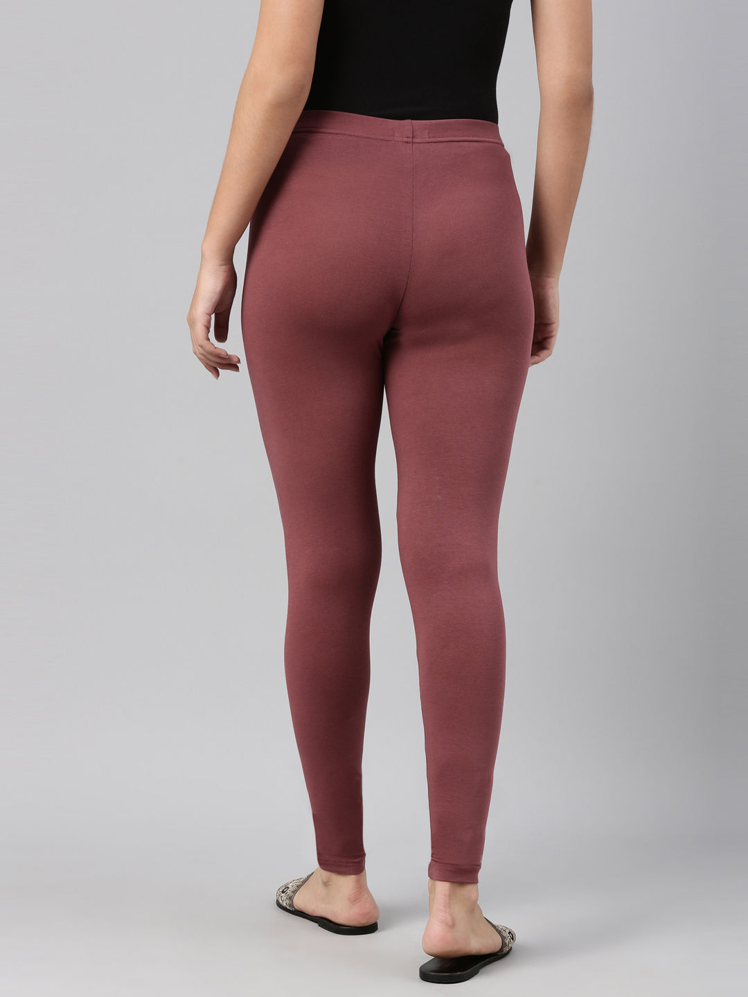 Trilobal Rose Shiny Legging – RIO GYM