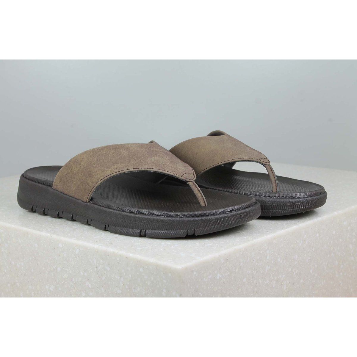 Privo discount shoes sandals