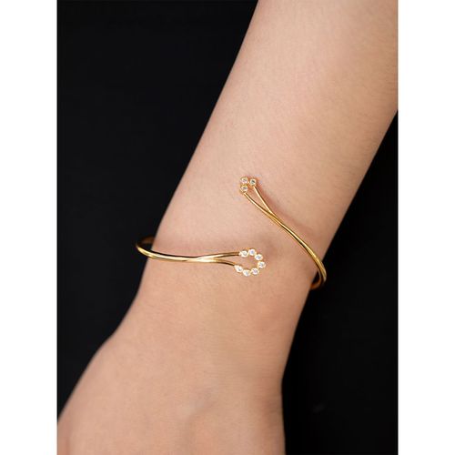 Buy Shaya by CaratLane Twinkling Stars Bracelet in Gold Plated 925