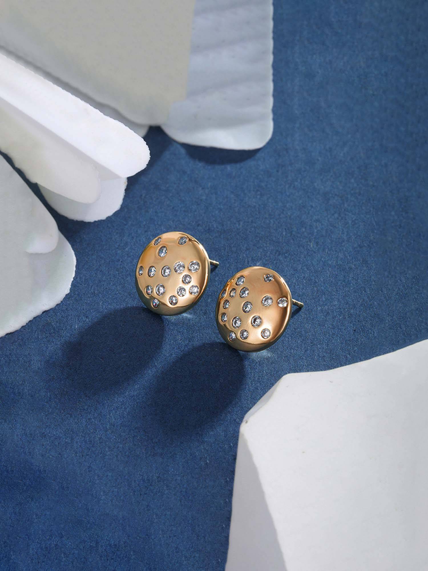 Jewels Galaxy Anti Tarnish Round Shape Stone Studded Stud Earrings