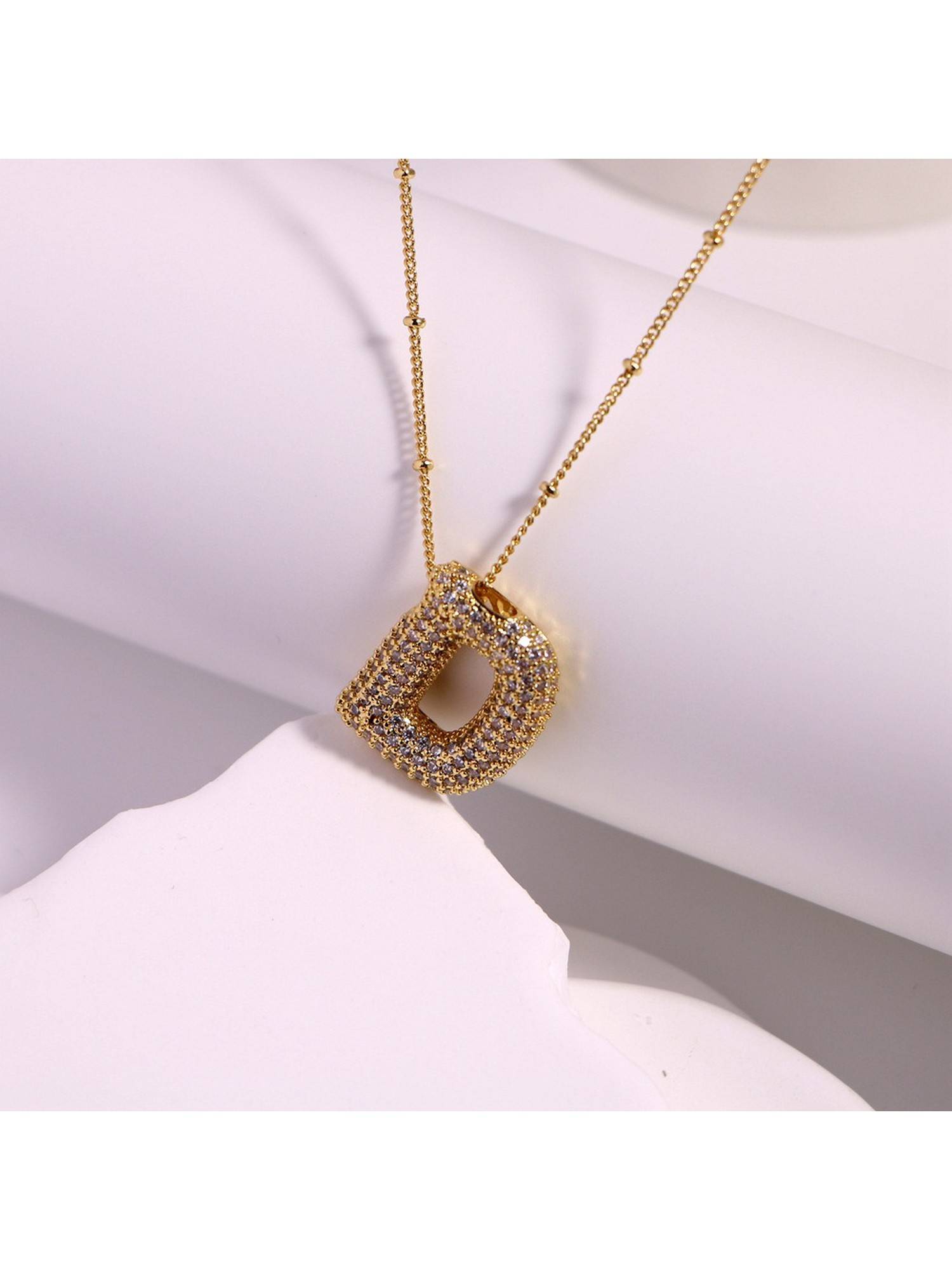 VIEN Micro Inlaid Zircon Letter Pendant 18K Gold Cubic Zirconia Gold Plated Necklace
