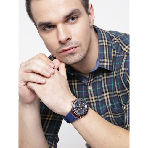 Buy Guess W1049G2 Round Navy Blue Dial Analog Watch Online