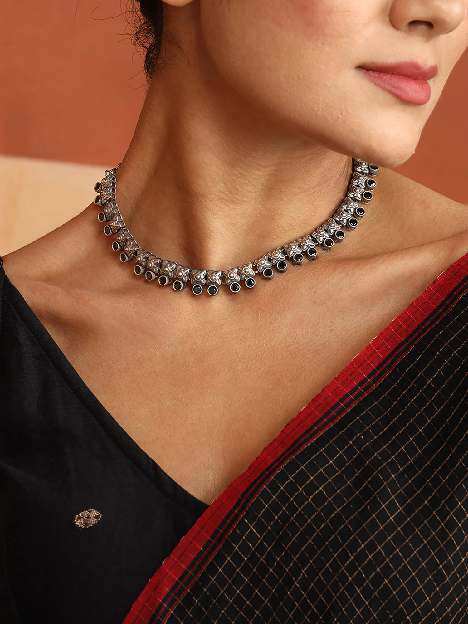 Fabindia Metal Short Black Necklace