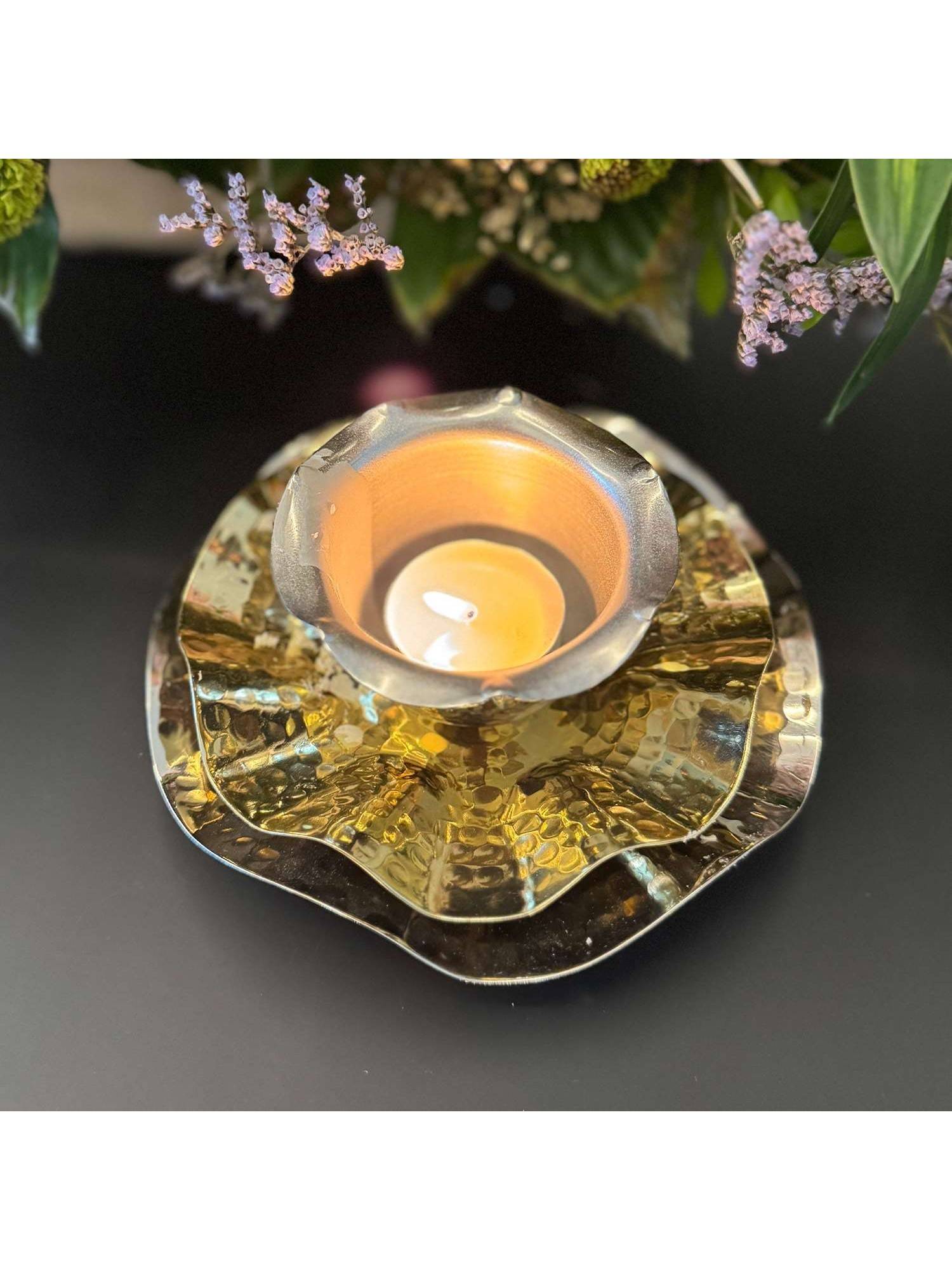 Faaya Gifting Palash Gold Diya