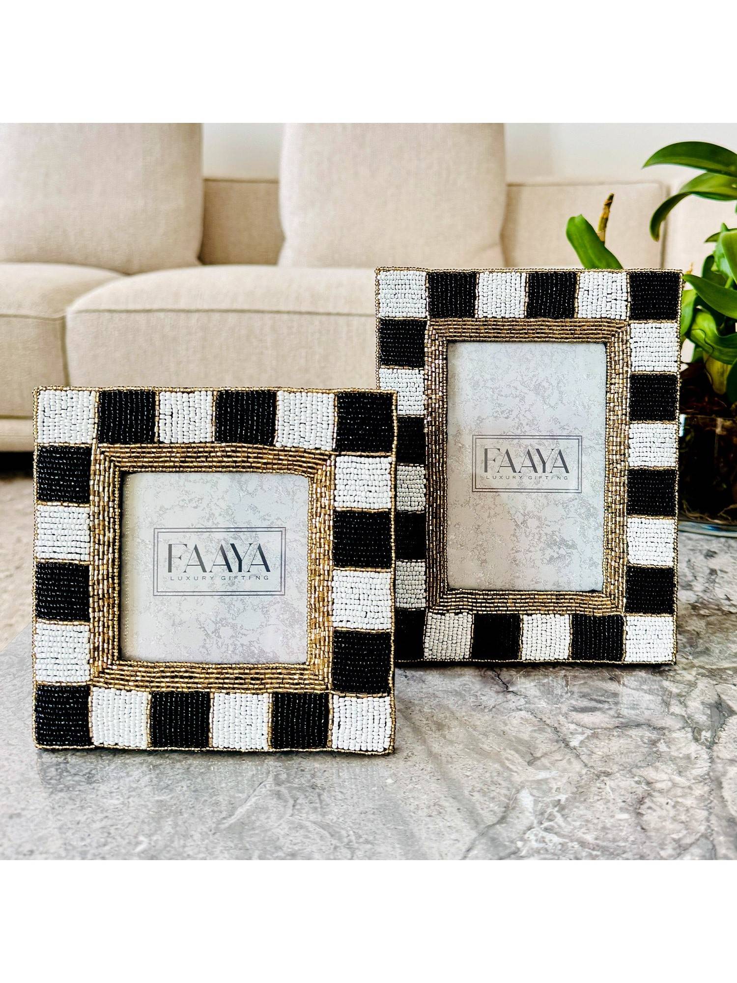 Faaya Gifting Timeless Mumbai Stripe Embroidered Frame (Pack of 2)