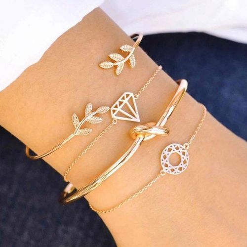 Joker Witch Shine Bright Set Of Gold Bracelets