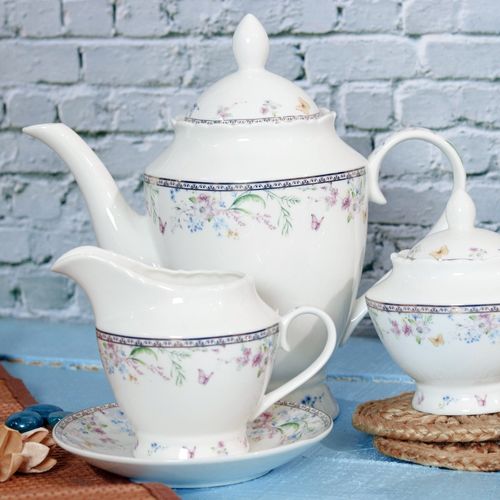 Cup and Saucer Set – Vigneto