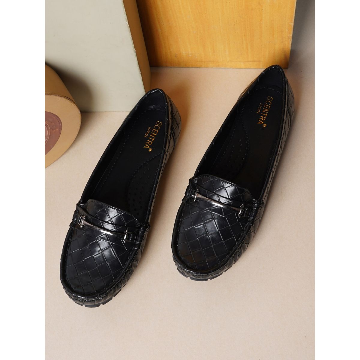 scentra shoes