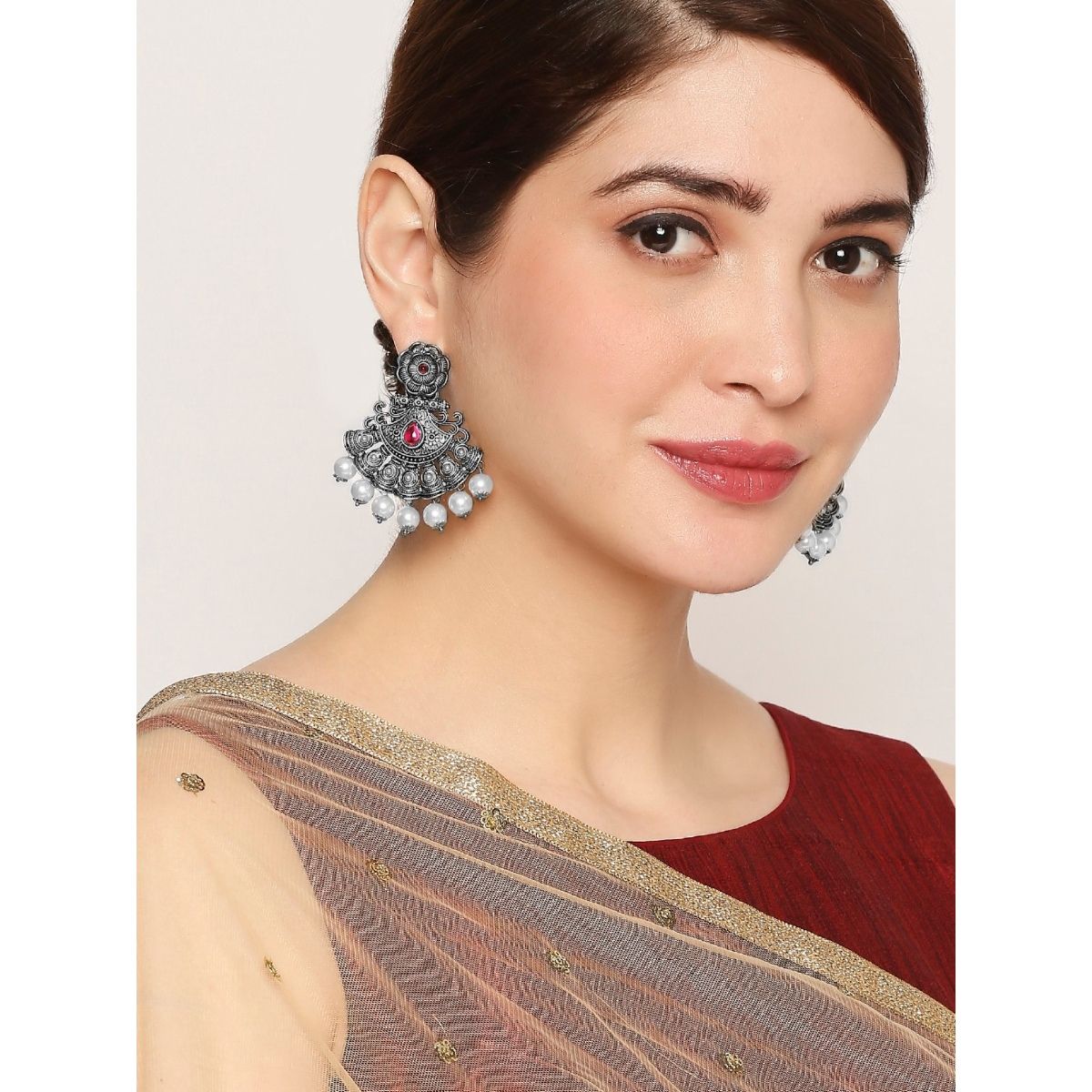 White - Saanjh Bela Mayuri Stone Oxidised Earrings