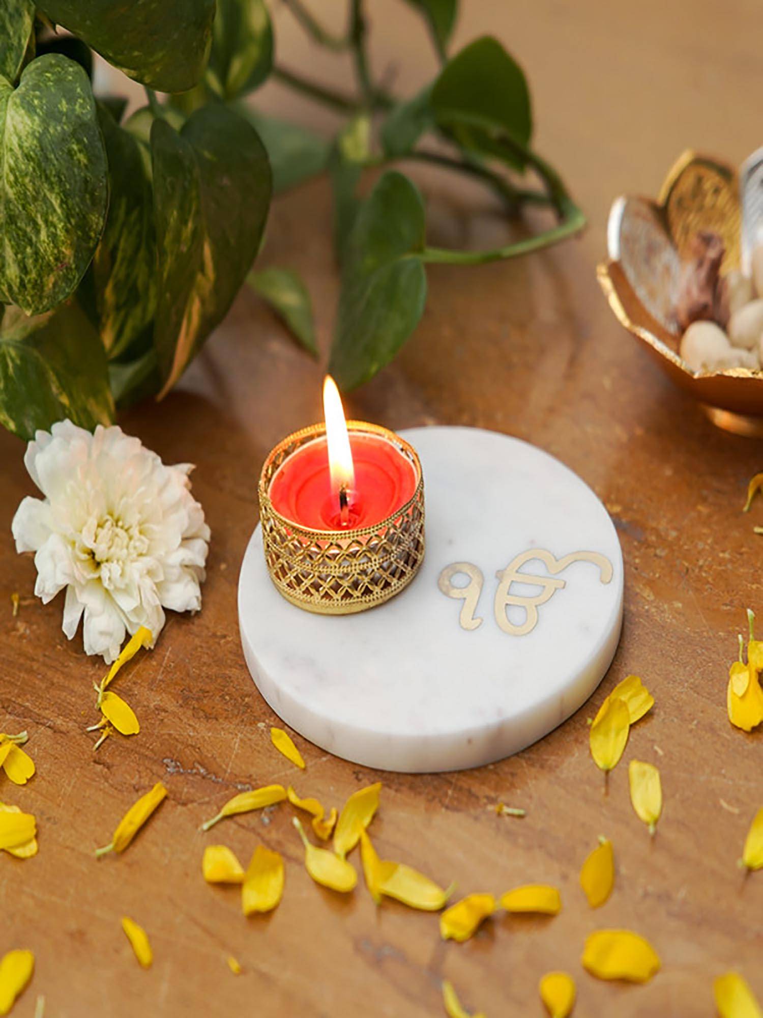 Homearte Ik Onkar Tea Light Holder White Marble Base