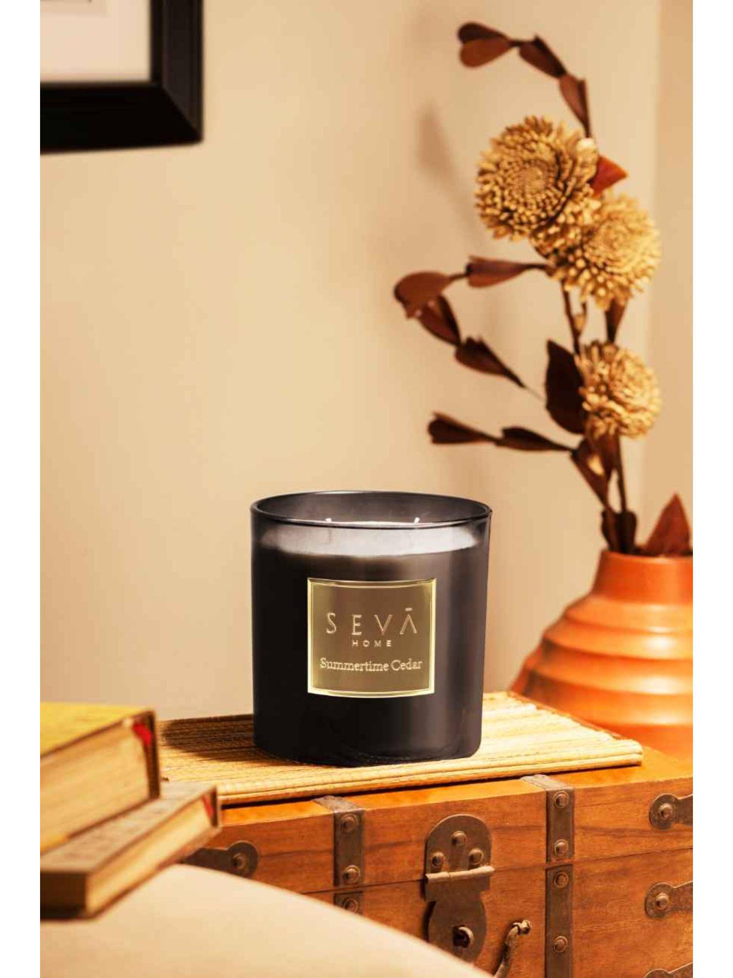 SEVA HOME Black Signature Scented Candle - Summertime Cedar