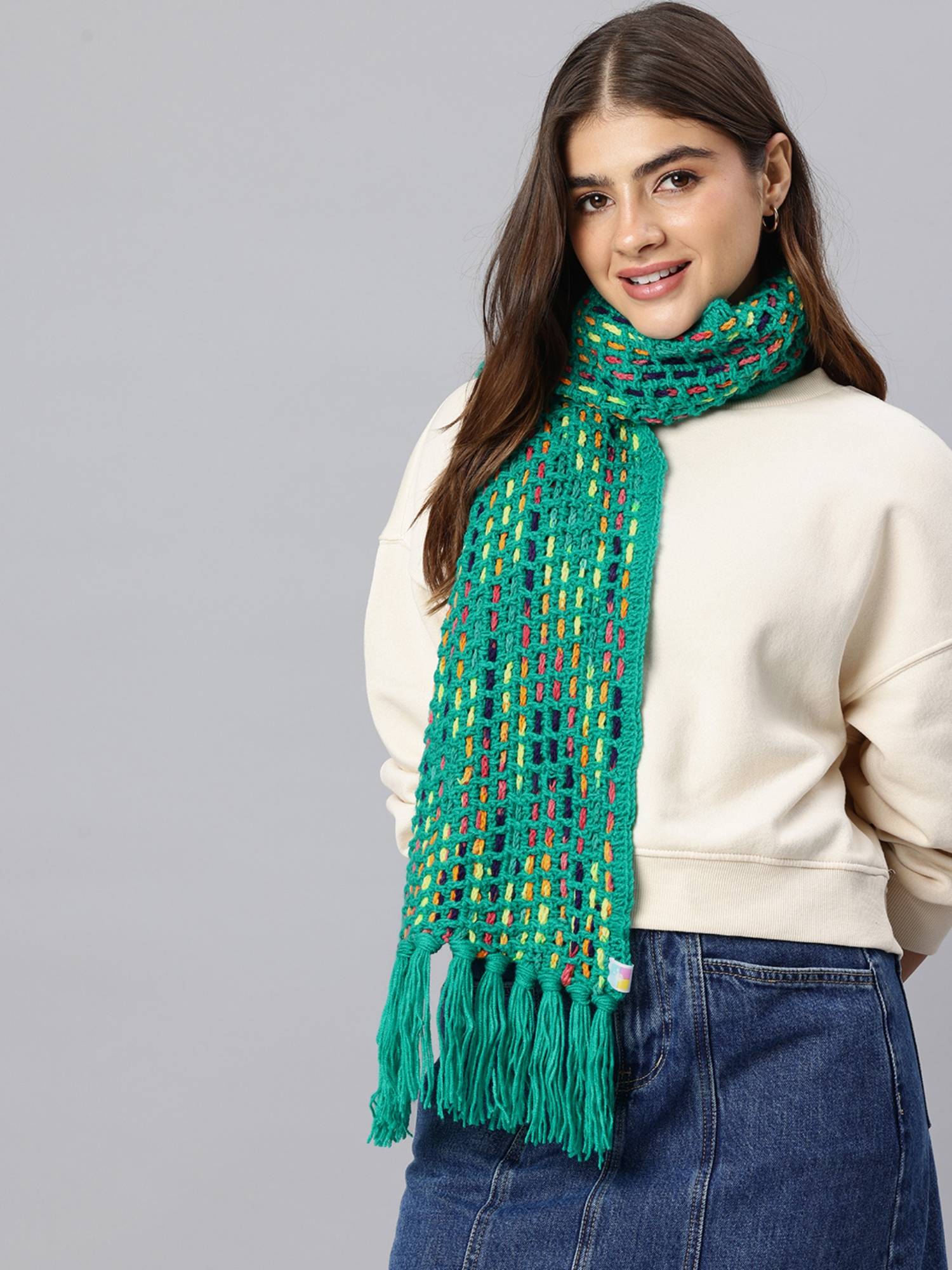 Magic Needles Handmade Crochet Net and Lace Scarf with Tassels Green