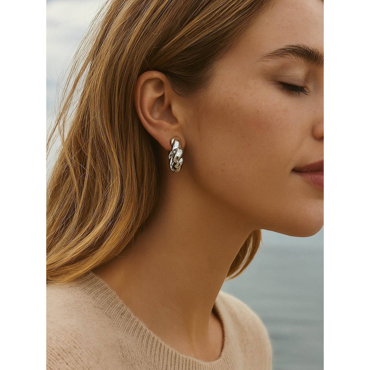 Digital Dress Room Twisted Chunky Hoop Western Earrings