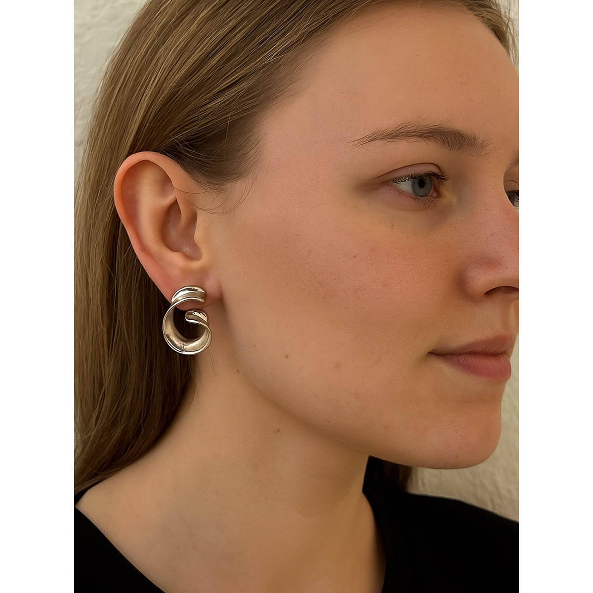 Digital Dress Room Geometric Shape Design Western Earrings