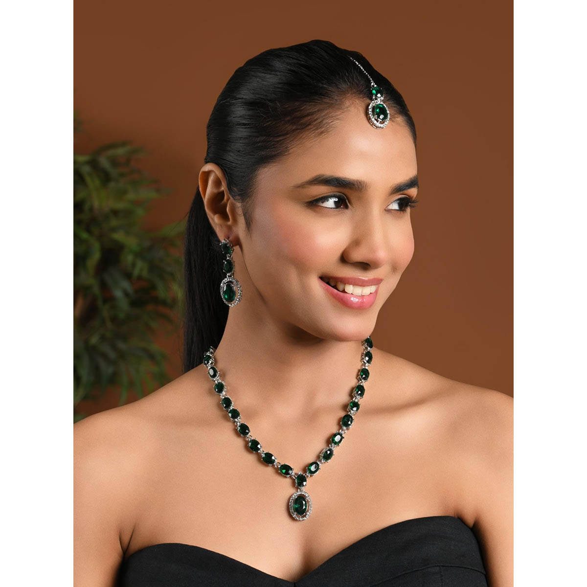 I Jewels Silver Plated Oval Shaped Stone Studded Jewellery Set
