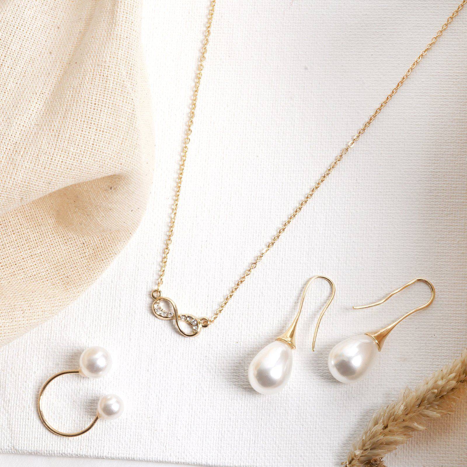 Joker & Witch Ivory Sizzle Jewellery Set For Women