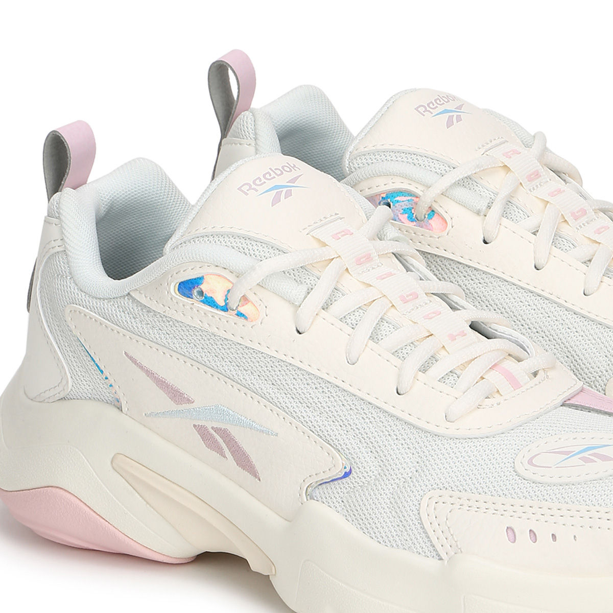 how long are reebok shoelaces