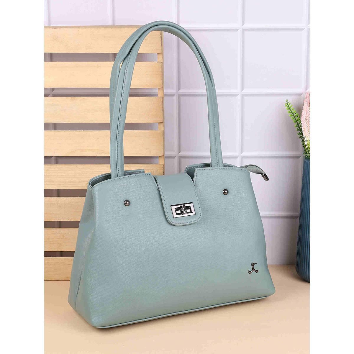 Mochi Women Casual Green Shoulder Bag