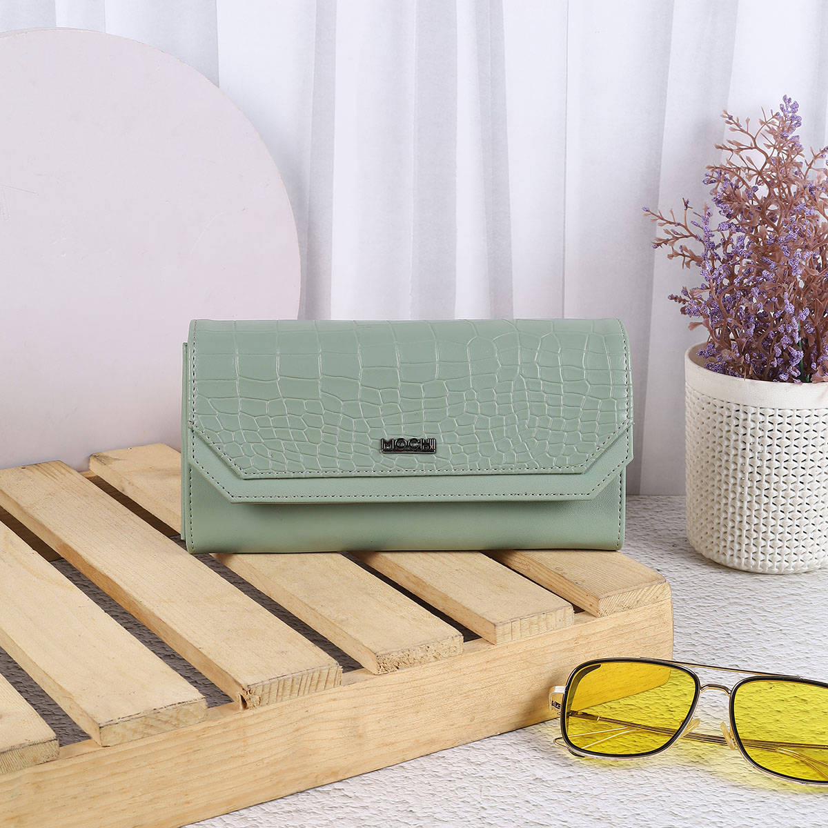 Mochi Solid Green Casual Wallet