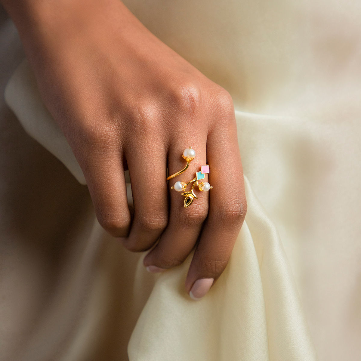 Jete Pearl Ring For Her | The Ballet Collection | CaratLane