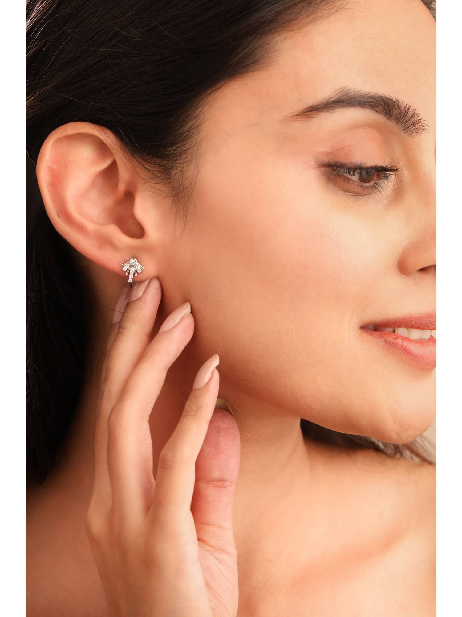 Soraya Luxe 925 Silver Moissanite Raya stud Earrings