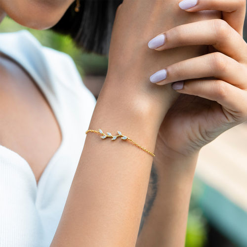 Buy Shaya by CaratLane Leaf a Mark Bracelet in Gold Plated 925