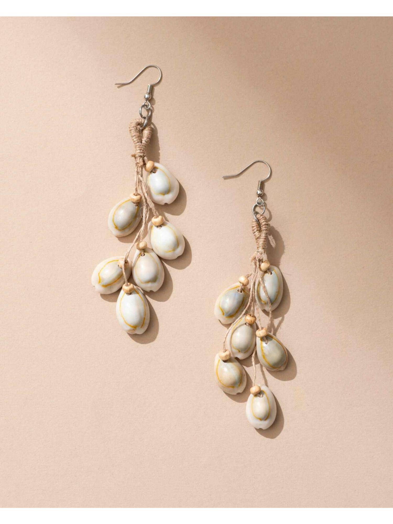WHE Trendy Jute And Cowry Earrings