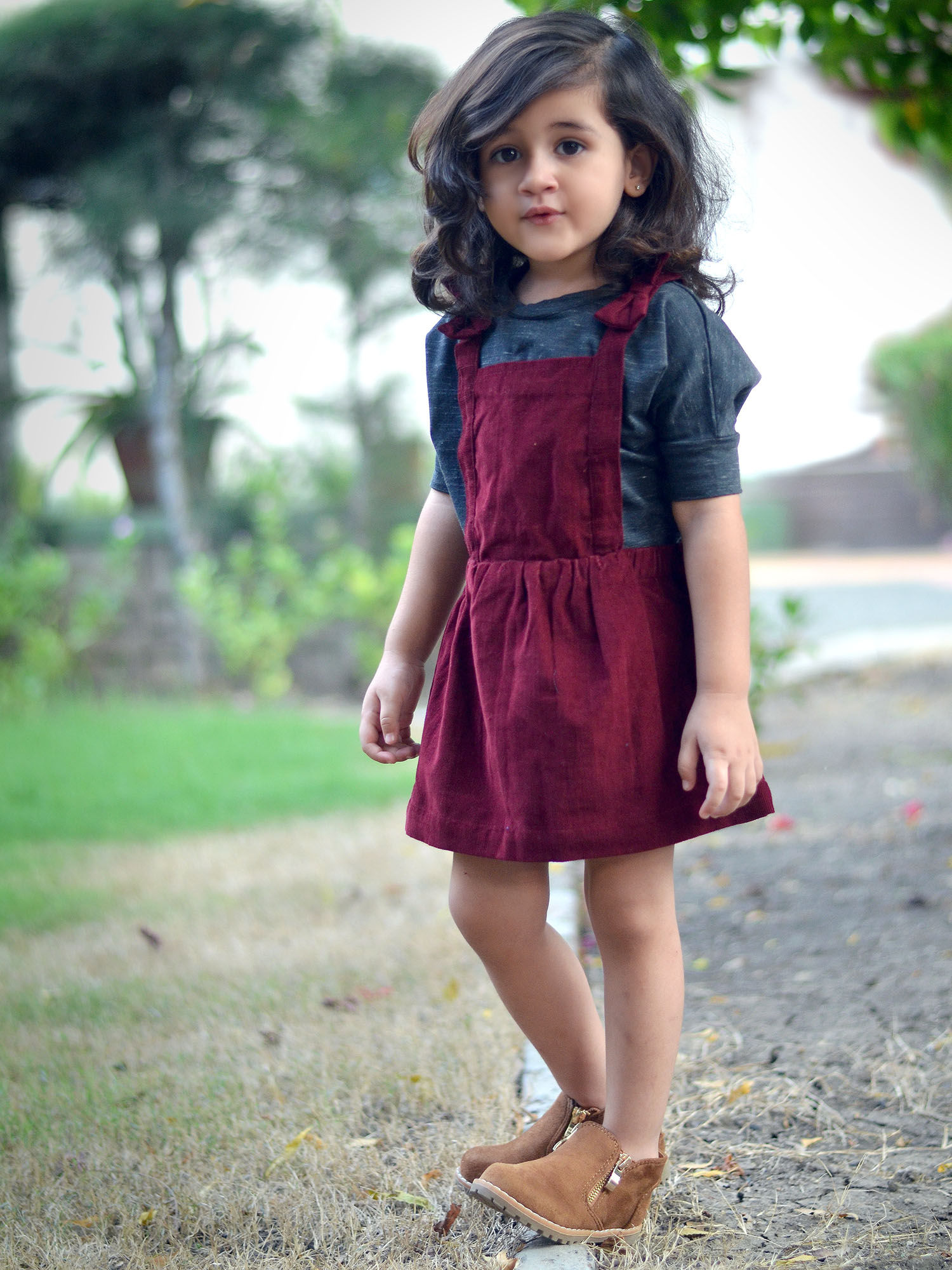 maroon pinafore