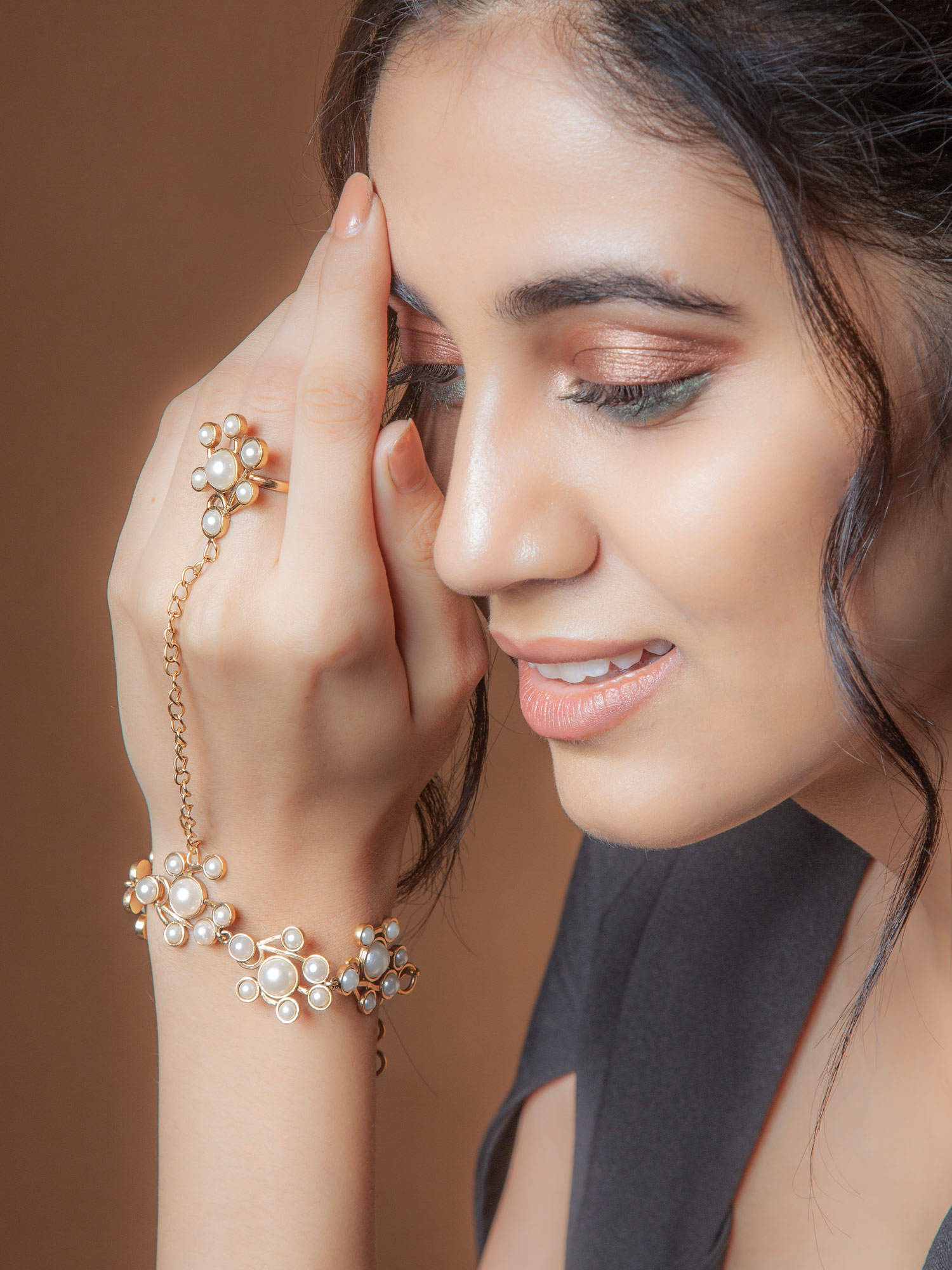Suhani Pittie Pearl Cluster Ring Bracelet