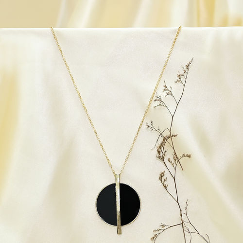 Ayesha Minimalist Oval Pendant Necklace For Women Buy Ayesha Minimalist Oval Pendant Necklace For Women Online At Best Price In India Nykaa No coupon code required, just select your hdfc card while making the payment. ayesha minimalist oval pendant necklace for women