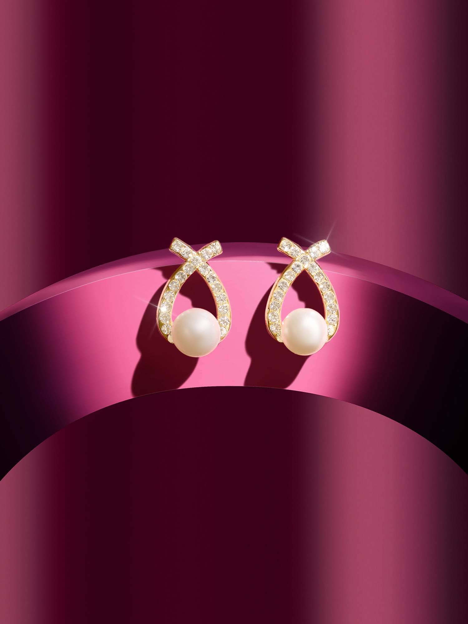 Zaveri Pearls Women Gold Plated Austrian Diamonds Pearl Stud Earrings