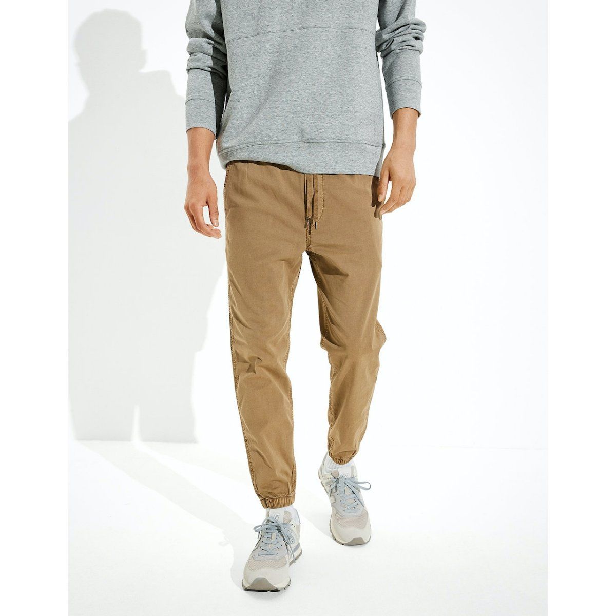 American eagle khaki sales joggers