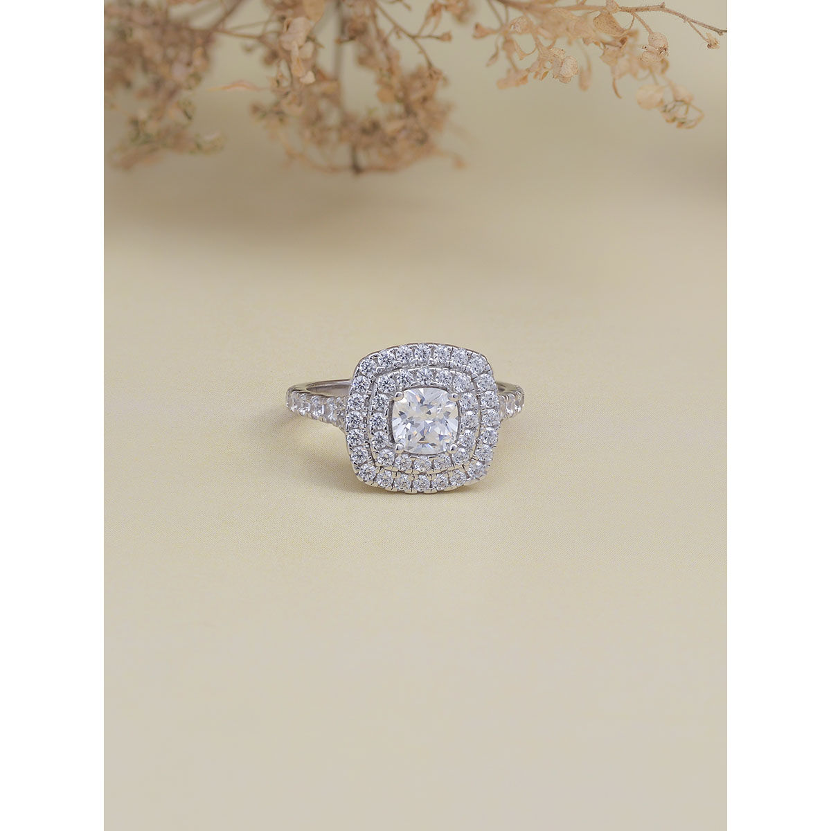 How To Choose The Right Shape For Your Diamond Ring