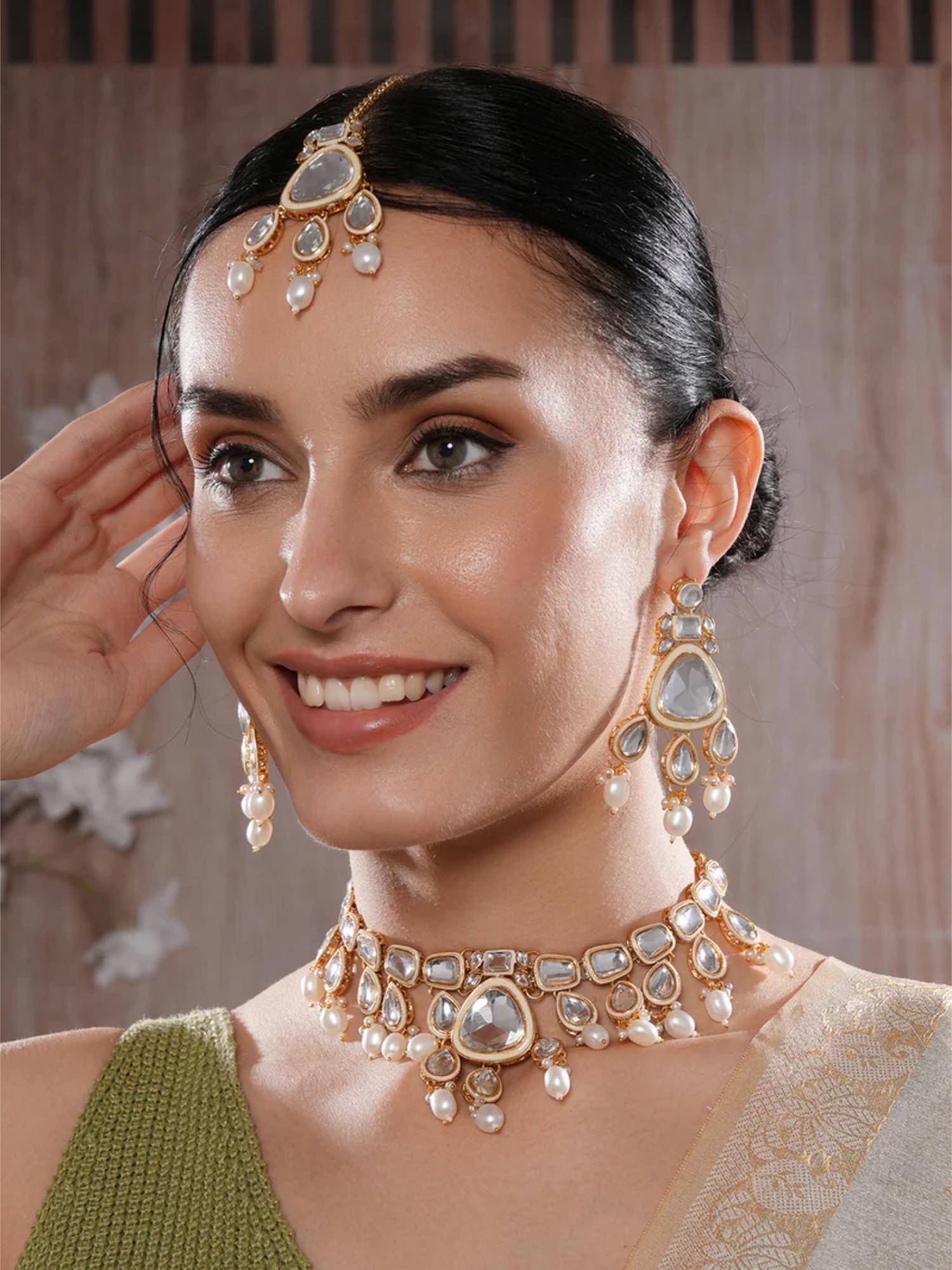 Jazz and Sizzle White Brass White Stones Necklace With Earrings