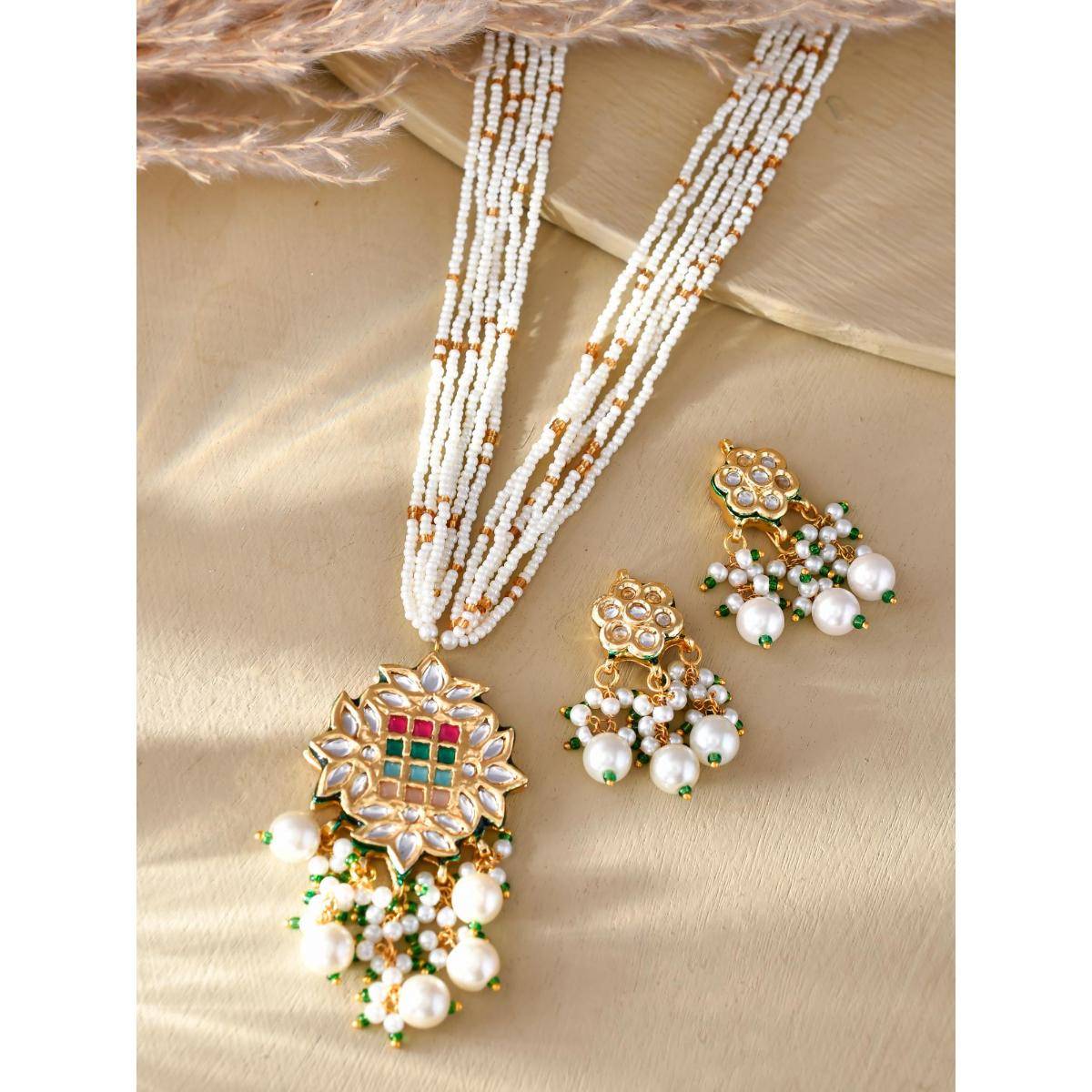 DASTOOR Women's Gold Plated Designer Necklace Set