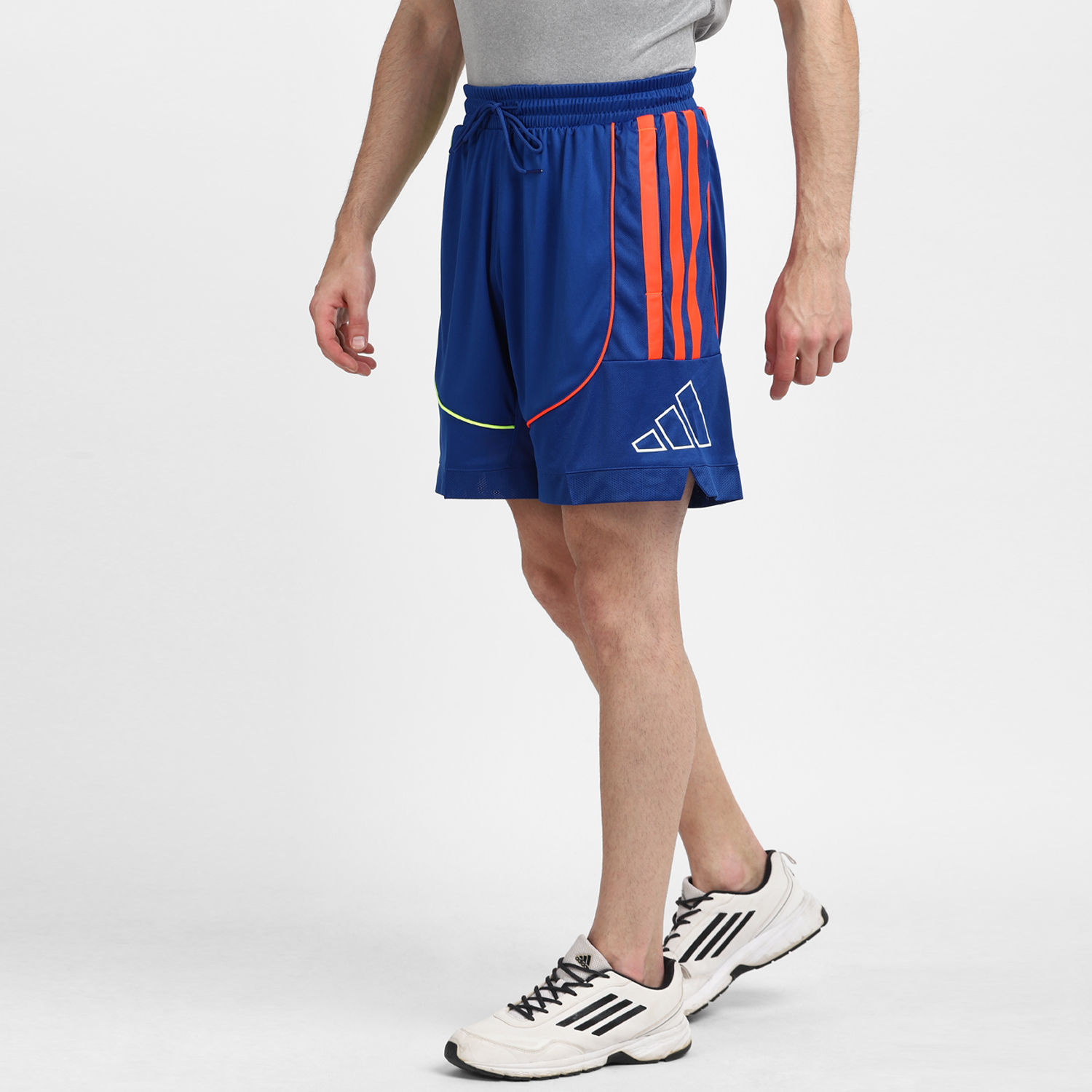 Adidas basketball store shorts online india