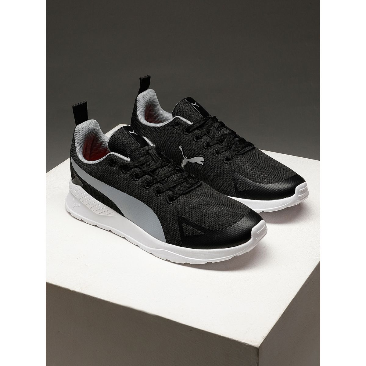 Puma men's clearance sneakers online