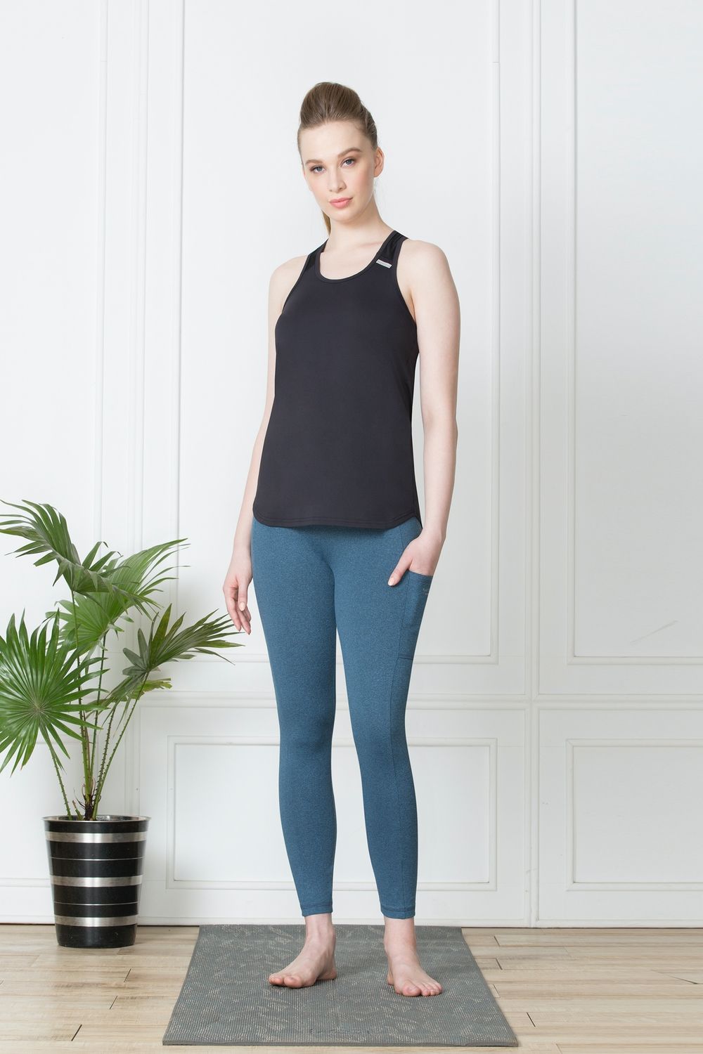 Buy Womens Super Combed Cotton Elastane Stretch Yoga Pants with Side  Zipper Pockets  Black AA01  Jockey India