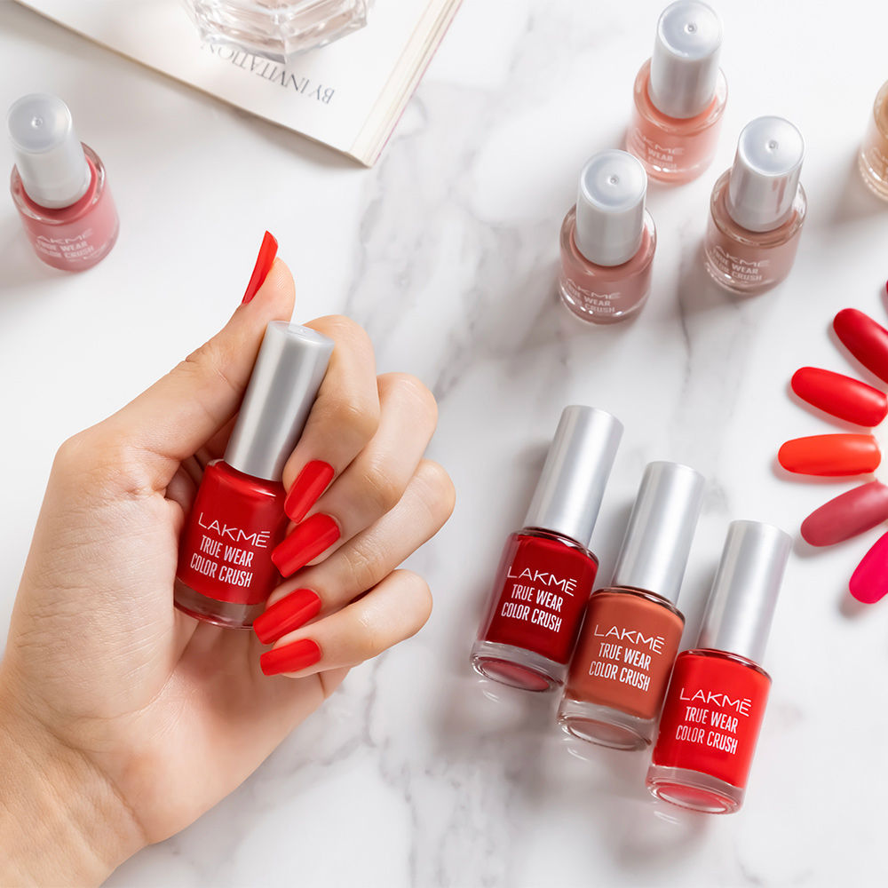 I Love Lakme - Set your mood right with a double dose of sparkle  tonight😉✨​ Ft. Absolute Gel Stylist Nail Color in:​ 💅Trinket​ 💅Fearless​  ​🛒 on https://lakmeindia.com/products/lakme-absolute-gel-stylist?variant=34209405730951  https://lakmeindia ...