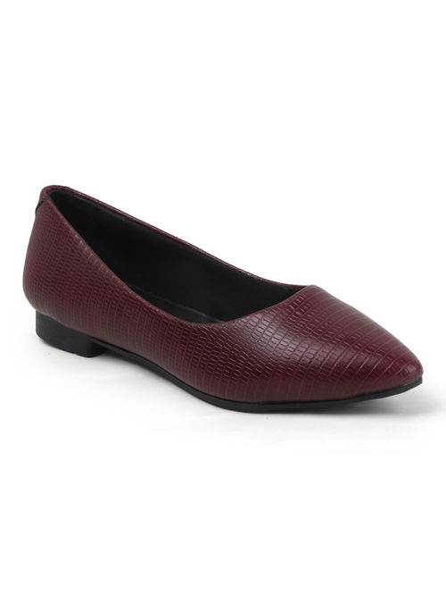Buy ELLE Women Wine Textured Pointed-Toe Slip-On Flats Online