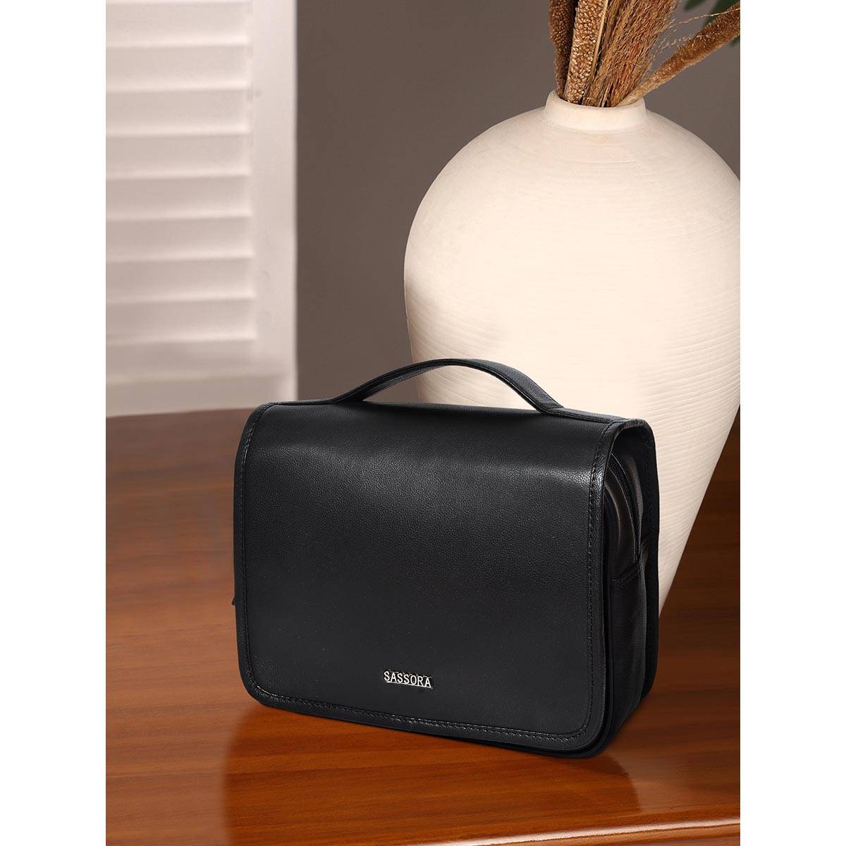 Sassora Premium Leather Toiletry Travel Pouch