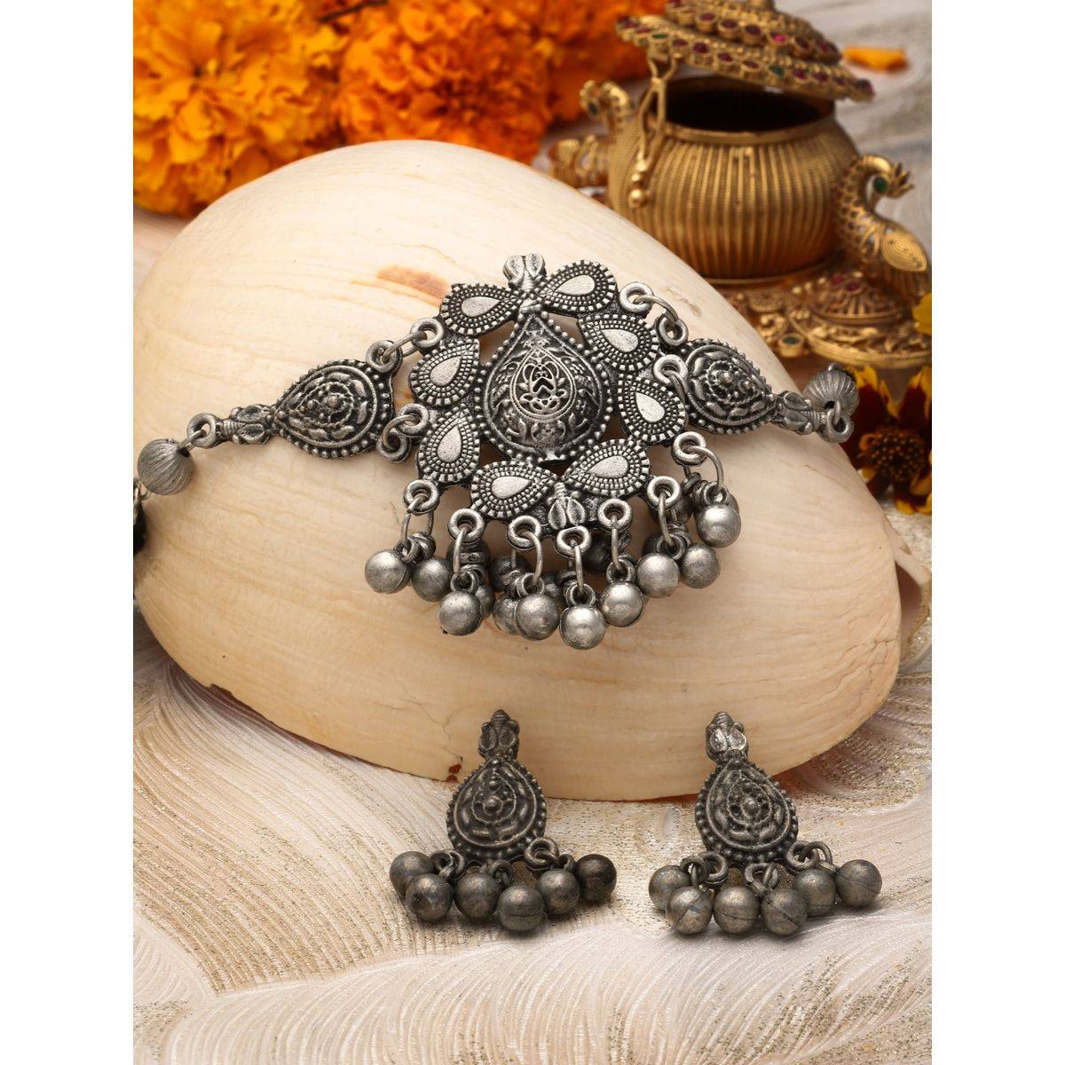 Moedbuille Silver Plated Oxidised Necklace with Pair Of Earrings